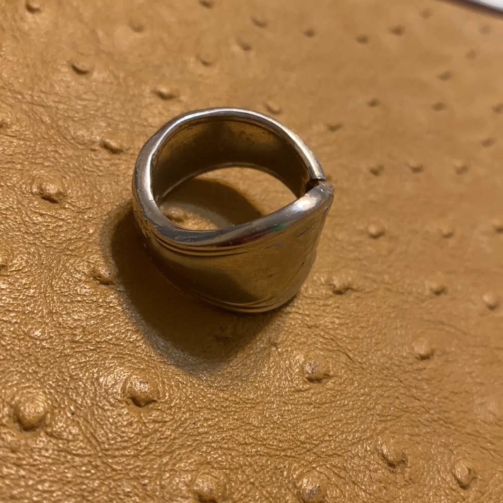 Repurposed spoon ring - Picture 2 of 5